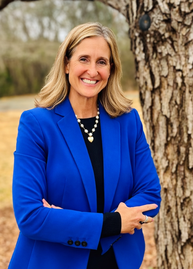 Kelly 2026 Headshot 1 e1782407569318